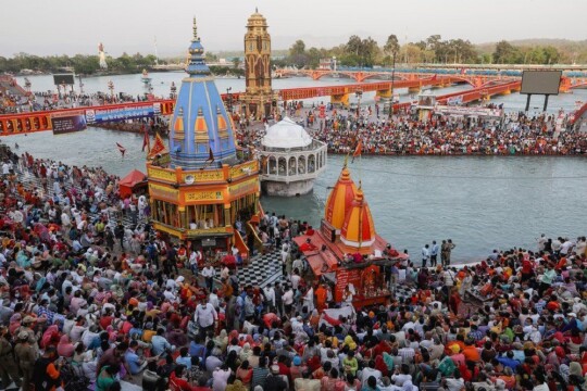 Thousands attend ‘Magh Mela’ in India amid Covid surge