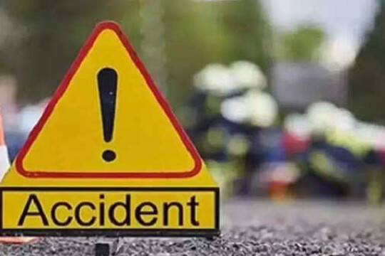Sirajganj road accident kills 3, injures 10