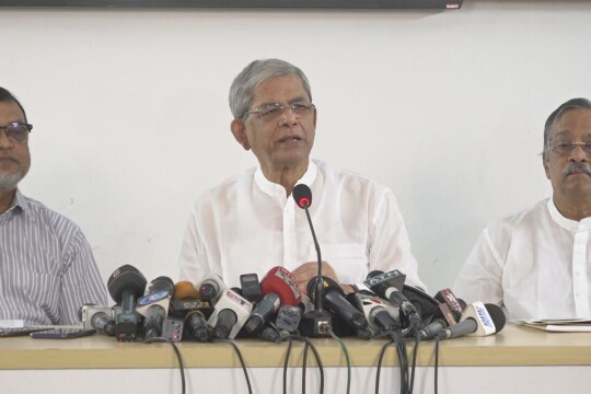 Fakhrul questions legality of collecting info of opposition men