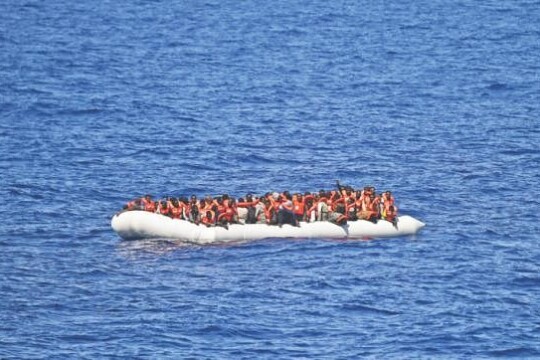 34 dead after migrant boat sinks off Syria