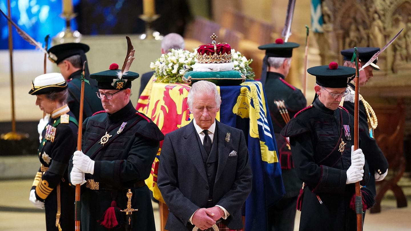 Queen‍‍`s coffin to be taken to London