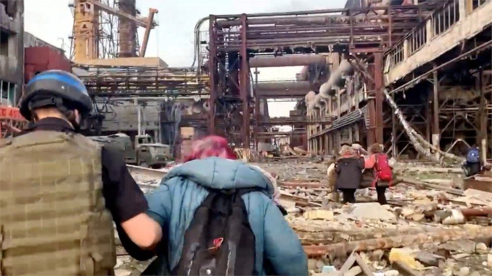 Mariupol civilians evacuated from steelworks bunker