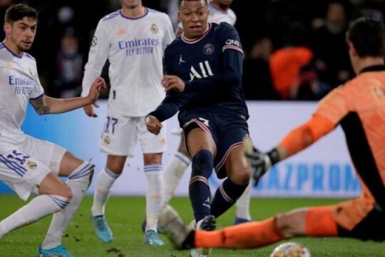 Kylian Mbappe scores last minute-winner as PSG beat Real