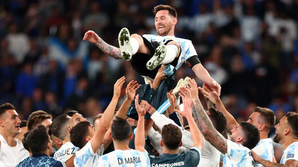 Messi informs his Argentina teammates he plans to remain at PSG and join MLS later