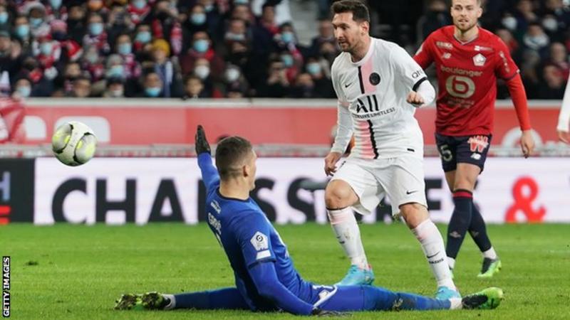 Messi scores only second League 1 goal as PSG hammer Lille