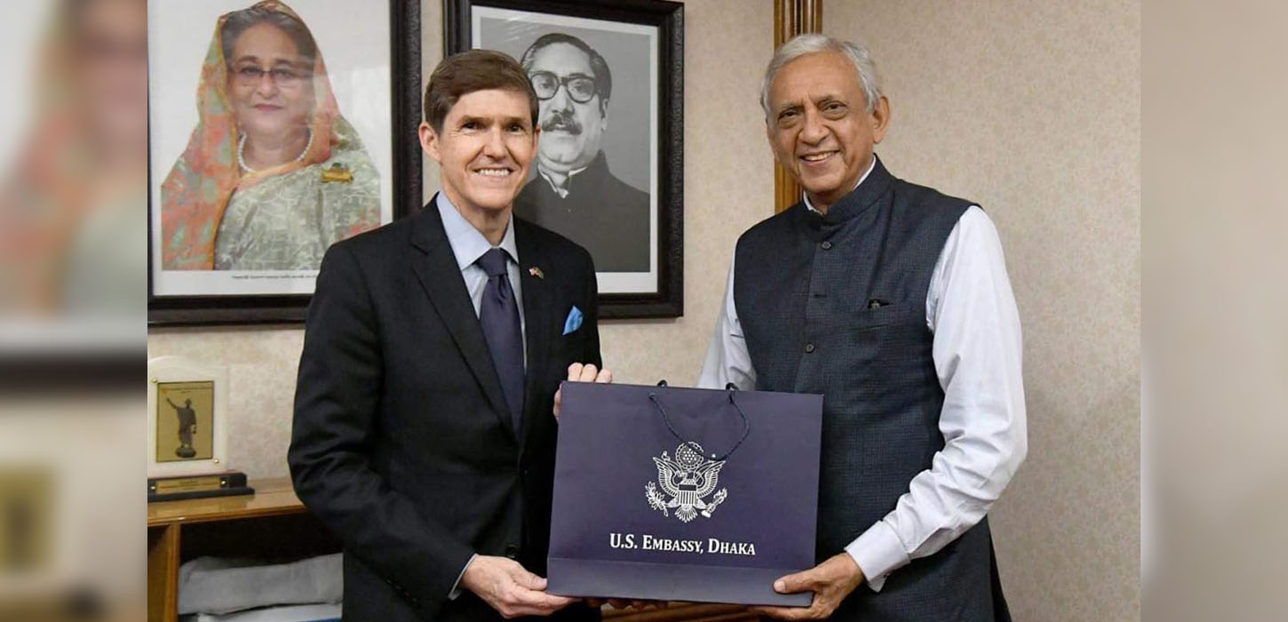 US Ambassador Earl Miller pays farewell call on Gowher Rizvi