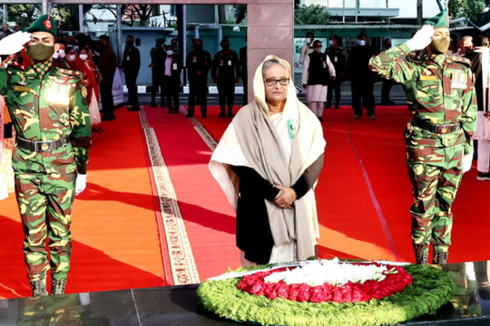 Homecoming Day of Bangabandhu: PM pays tribute at Dhanmondi-32