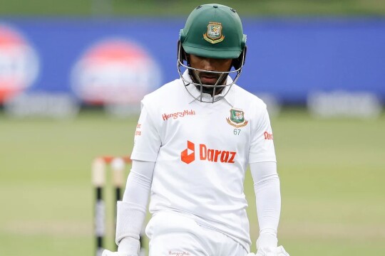 Is Mominul doing enough as Test Captain?