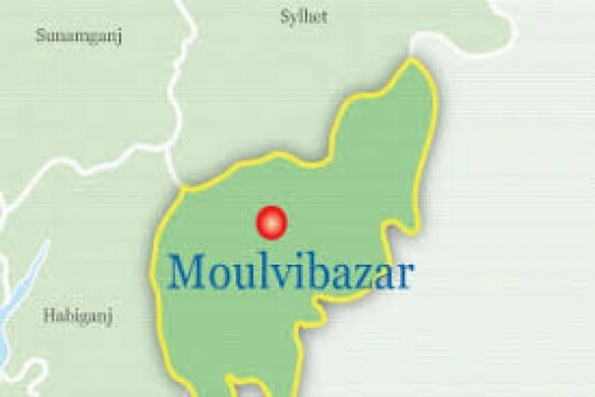 Moulvibazar journo critically injured in knife attack