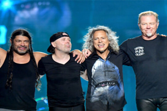 Metallica announces world tour and first new album in six years