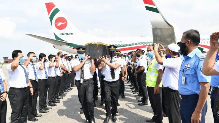 Biman pilot Nawshad laid to eternal rest at Banani