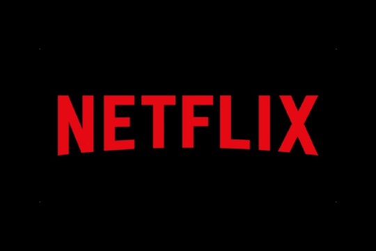 Netflix shares drop 25% after service loses 200K subscribers