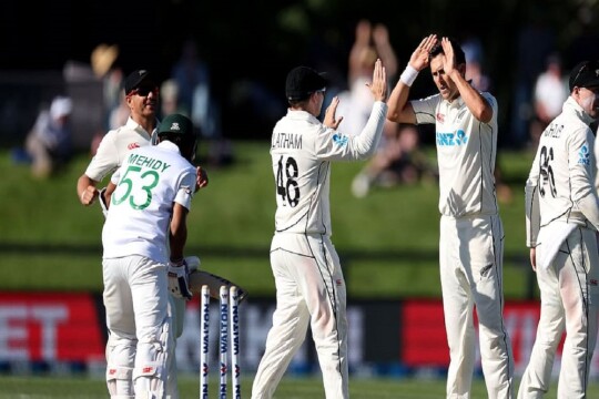 New Zealand in firm command as Bangladesh bundled out for 126