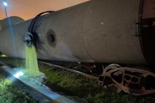 40,000 litres of diesel spilled after Ctg train derailment