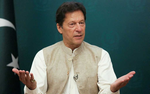 Pakistan seeks lifetime disqualification for defectors from PM Khan's party