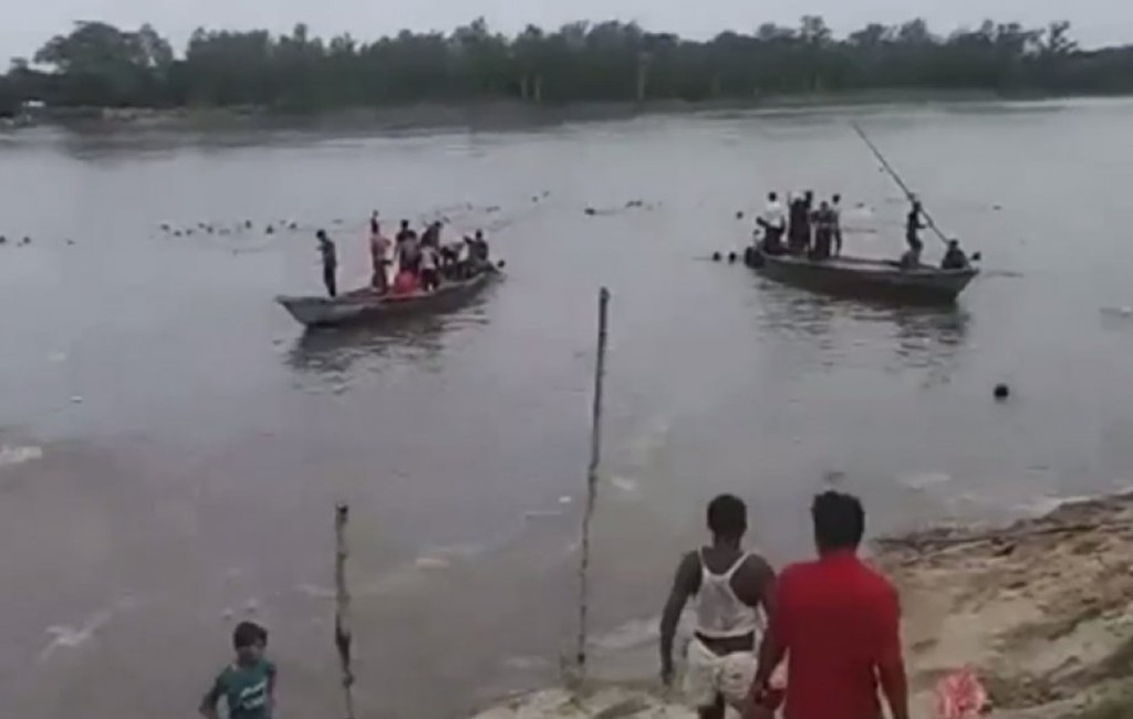 25 dead, 30 missing in Panchagarh boat tragedy