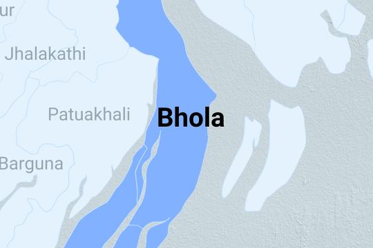Pre-polls violence injures 30 in Bhola