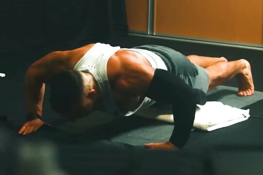 Australian man does 3,182 push-ups in an hour