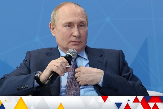 Putin raises tension on Ukraine, suspends START nuclear pact