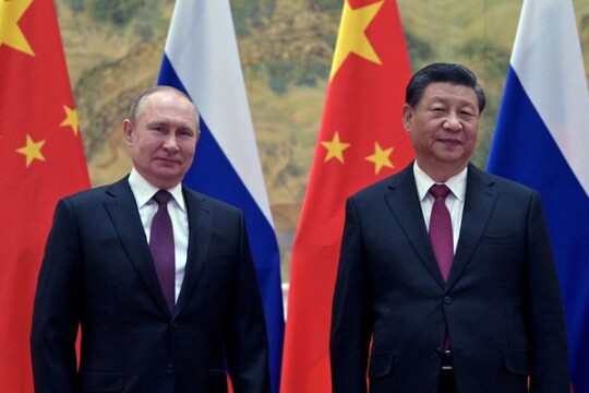 Putin unveils new gas deal with China's Xi as Moscow squares off with West