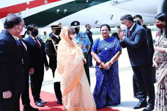 PM Hasina gets red carpet welcome on arrival in New Delhi