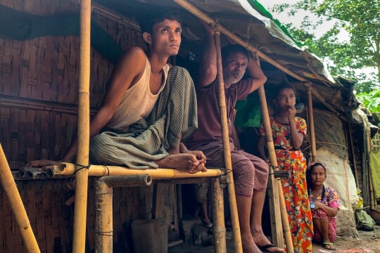 U.N. seeks $876 mln for Rohingya refugees