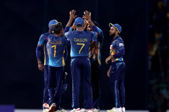 Sri Lanka edge Australia in last-ball thriller to clinch series