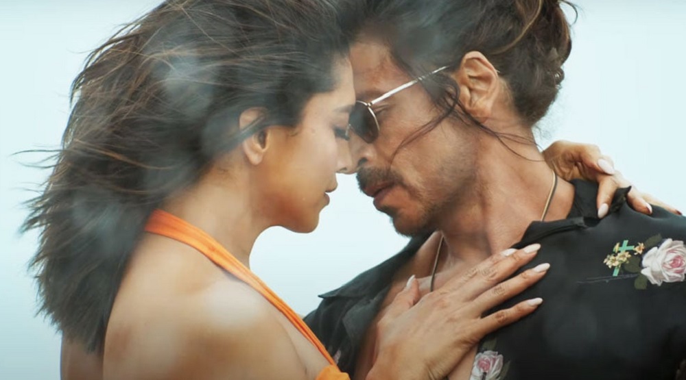 SRK, Deepika break internet again. Now with 'Besharam Rang'