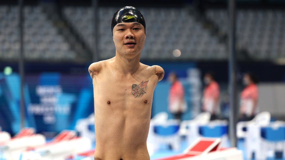 Armless swimmer storms internet with four golds in Tokyo Olympics