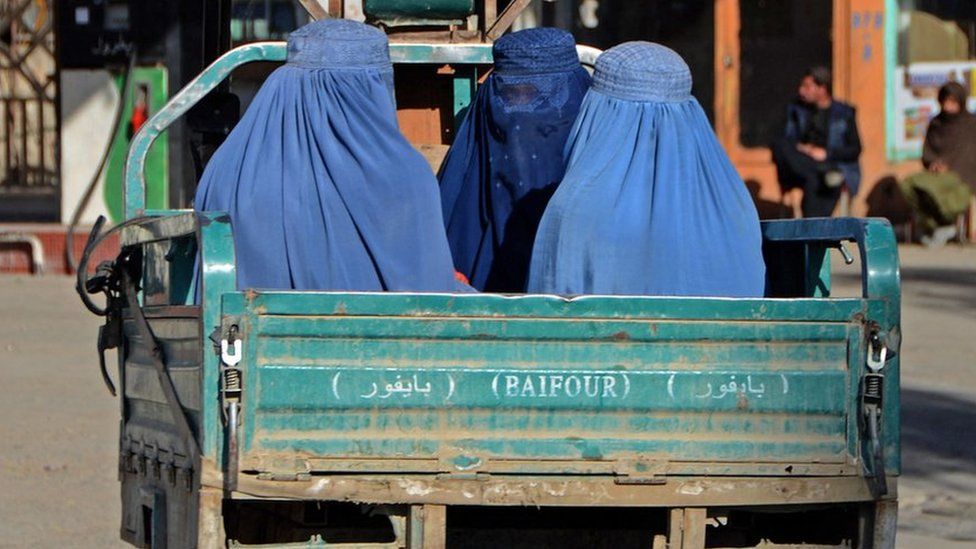 Taliban ban long-distance road trips for women alone