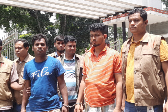 2 suspects held in connection with robbery, rape on Tangail moving bus