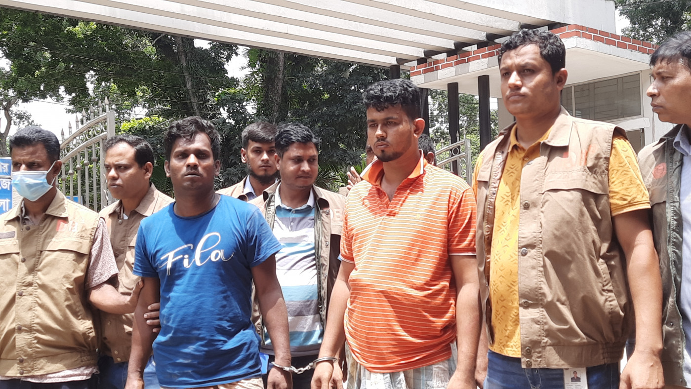 2 suspects held in connection with robbery, rape on Tangail moving bus
