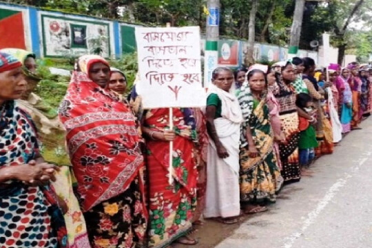 Tea garden workers' abstention demanding pay hike enters 2nd day