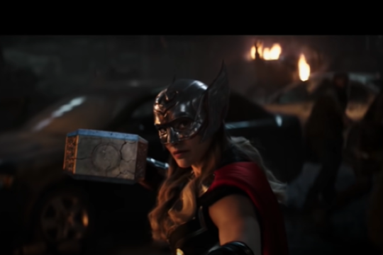 'Thor: Love and Thunder' teaser released with the first female Thor