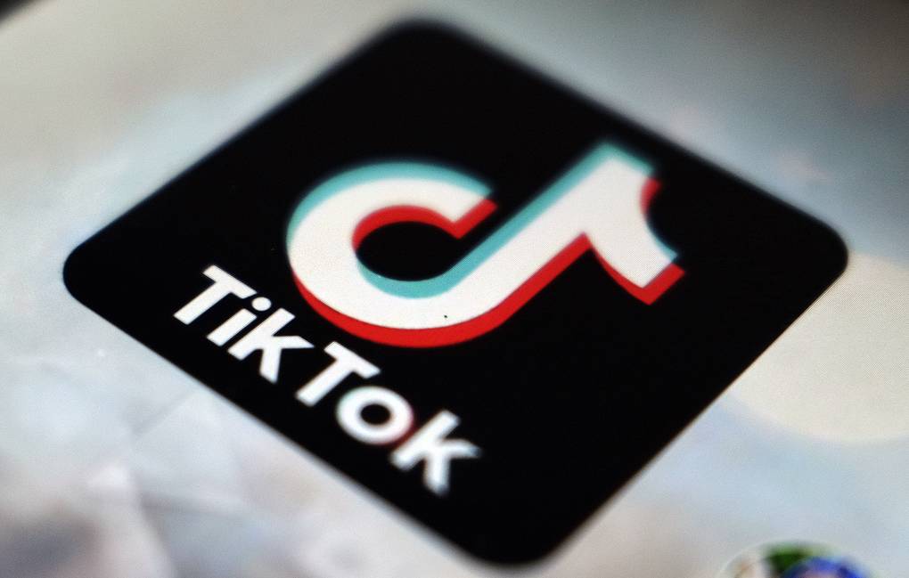 TikTok suspends live streaming, new content in Russia