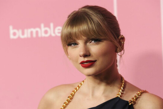 Taylor Swift's 'Midnights' album crashes Spotify