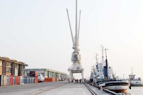 Padma Bridge boosts use of Mongla port as it flags off 1st shipment