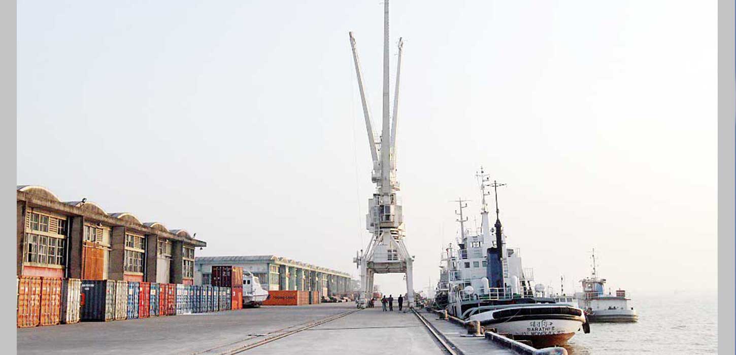 Padma Bridge boosts use of Mongla port as it flags off 1st shipment