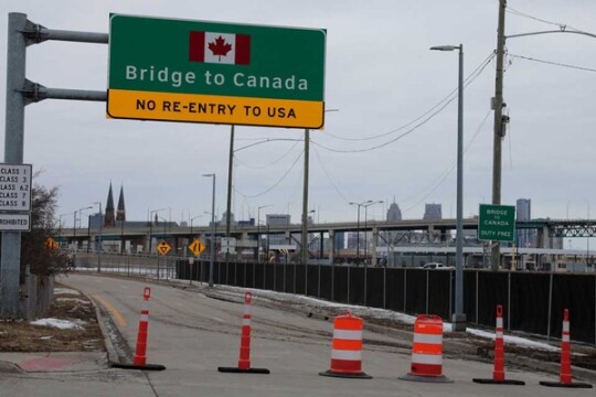 US urges Canada to use federal powers to ease border protest disruption
