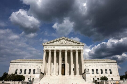 US Supreme Court blocks Biden vaccine-or-test policy for large businesses