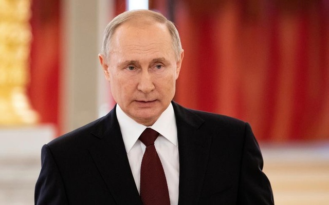 Putin declares martial law in occupied parts of Ukraine