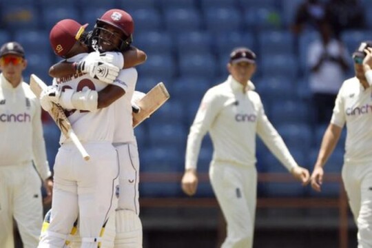 West Indies win third Test by 10 wickets against England