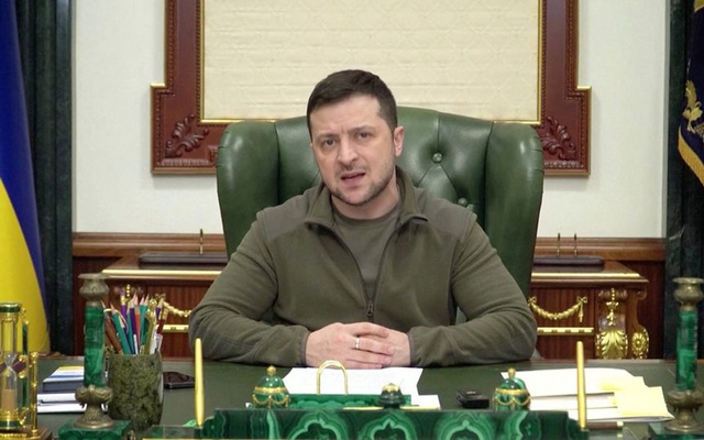 Zelenskyy accuses Russia of war crimes in Ukraine’s Kherson